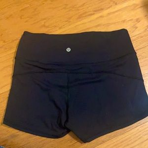 BRAND NEW LULULEMON TRAINING SPANDEX
